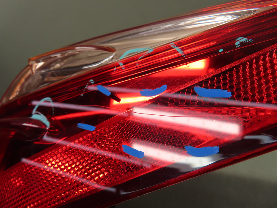 2014 2015 2016 TOYOTA COROLLA RIGHT REAR TAILLIGHT LAMP OEM