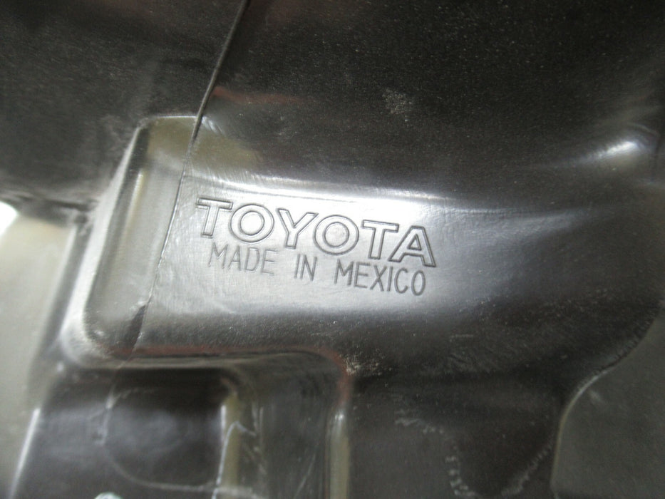 2014-2017 TOYOTA TACOMA FRONT PASSENGER SIDE HEADLIGHT HEADLAMP HALOGEN OEM