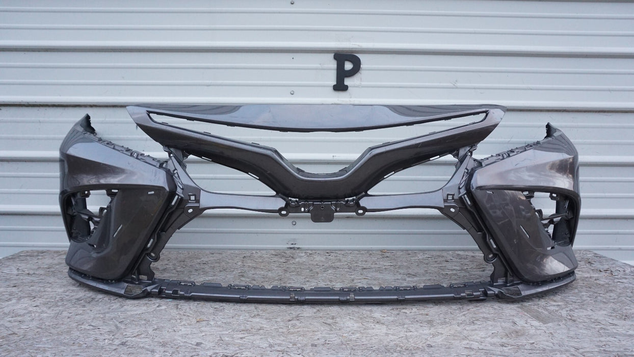 2018-2020 TOYOTA CAMRY FRONT BUMPER COVER OEM 52119-06E20 18 19 20