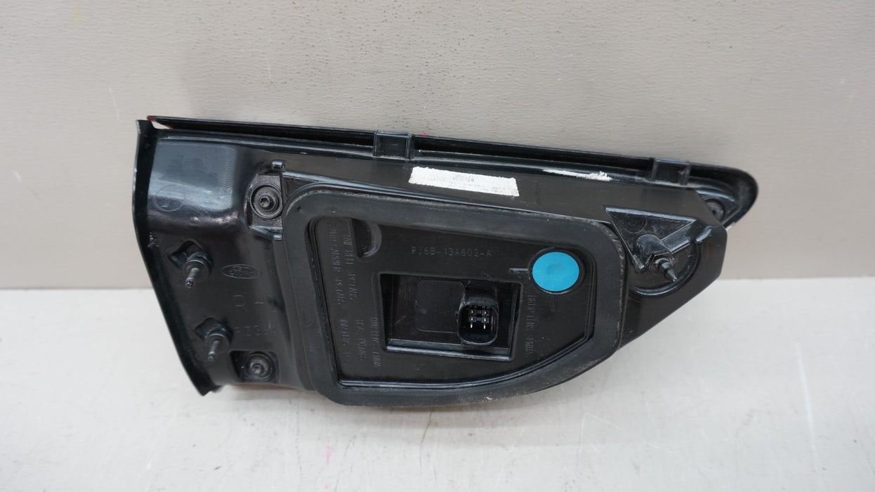 *MINT* 2023-2024 FORD ESCAPE REAR RIGHT PASSENGER SIDE INNER TAIL LIGHT OEM