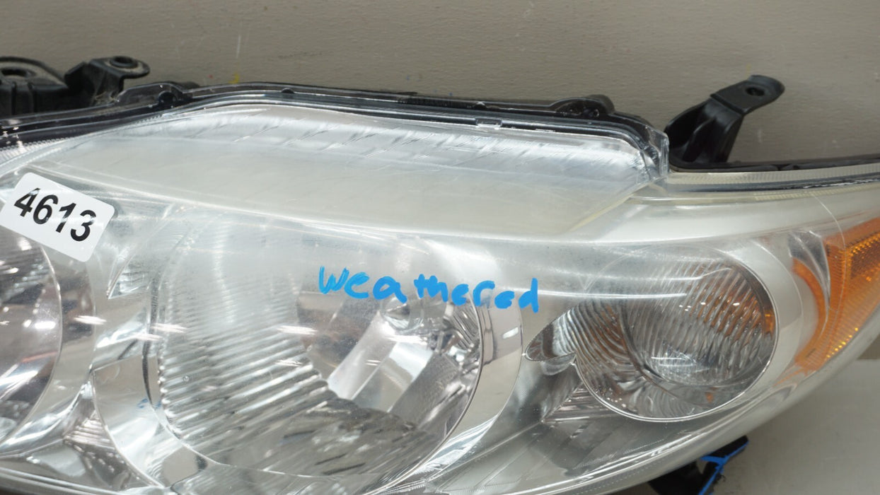 2009-2011 TOYOTA COROLLA FRONT LEFT DRIVERS SIDE HEADLIGHT HALOGEN OEM