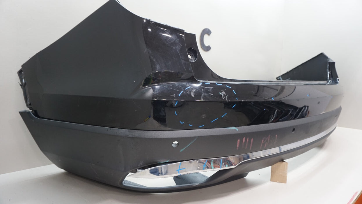 2016-2018 HONDA PILOT REAR BUMPER COVER W/ LOWER 71510-TG7-A00 OEM 16 17 18