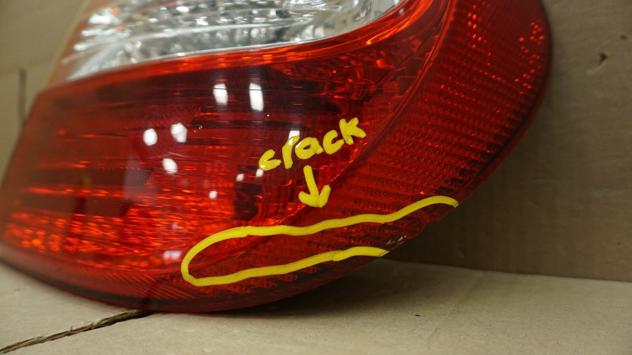 2002-2004 TOYOTA CAMRY RIGHT PASSENGER SIDE TAIL LIGHT HALOGEN OEM 02 03 04