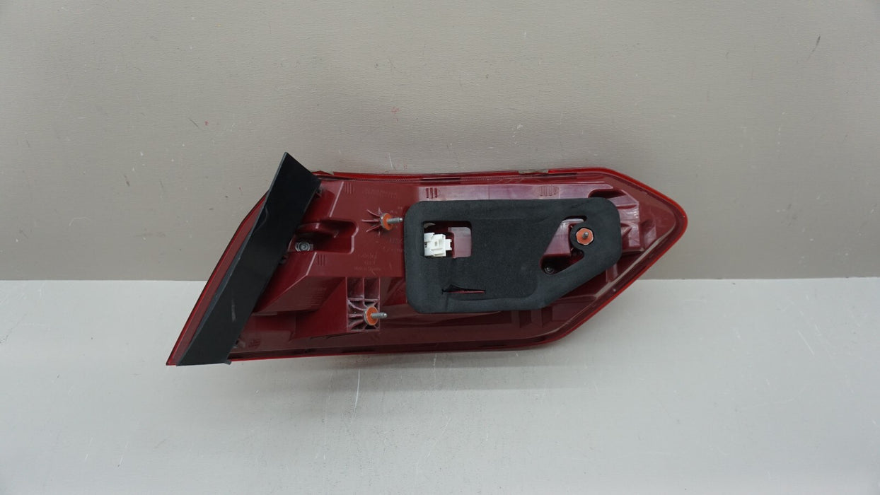 2014-2016 MERCEDES E CLASS REAR LH LEFT DRIVER SIDE TAIL LIGHT OEM A2129060757