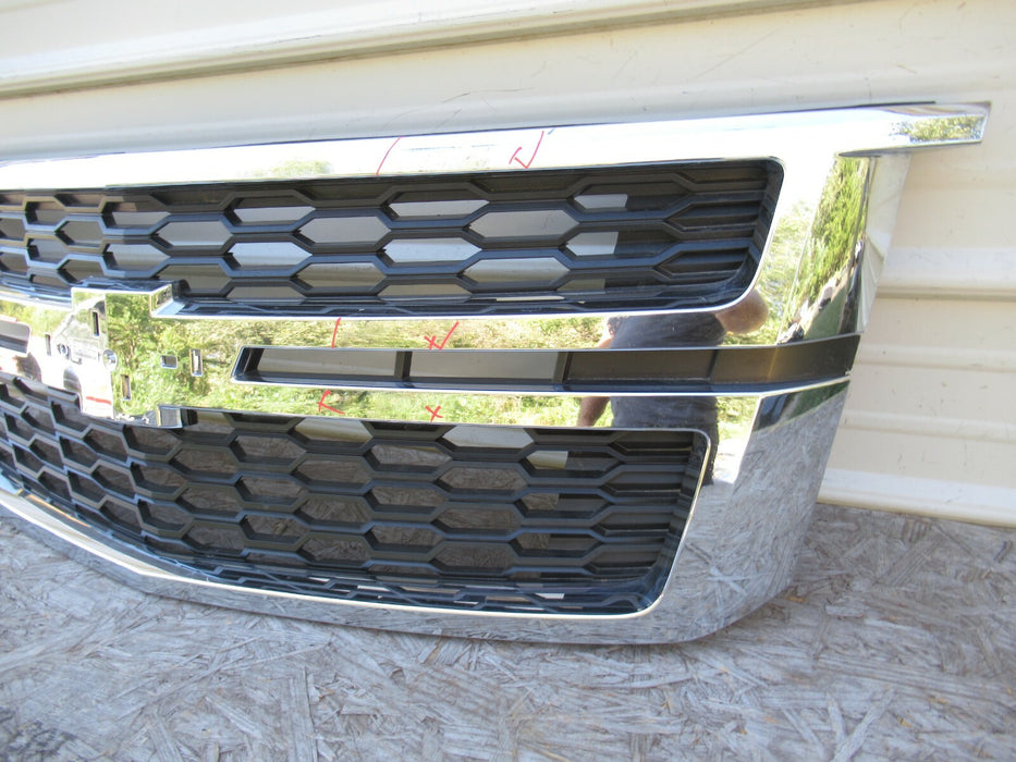 2015-2019 CHEVROLER TAHOE FRONT RADIATOR GRILLE GRILL CHROME W/O EMBLEM OEM