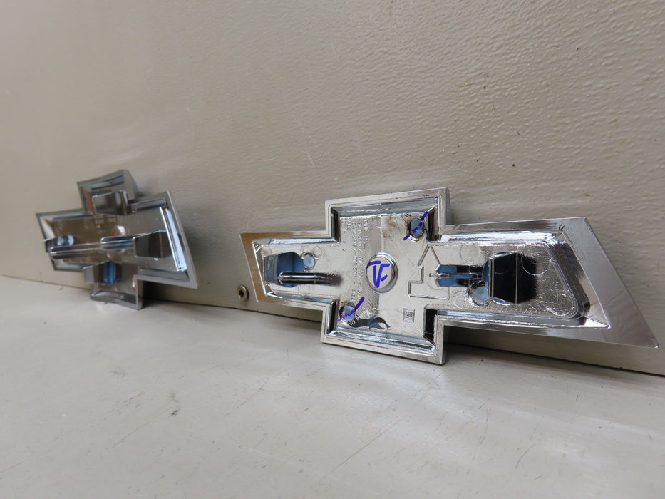 2021-2025 GM CHEVROLET FRONT AND REAR EMBLEM OEM