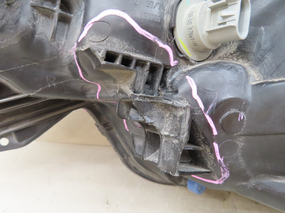 2017-2019 NISSAN VERSA FRONT RIGHT PASSENGER HEADLIGHT HALOGEN OEM 26010-9ME0A