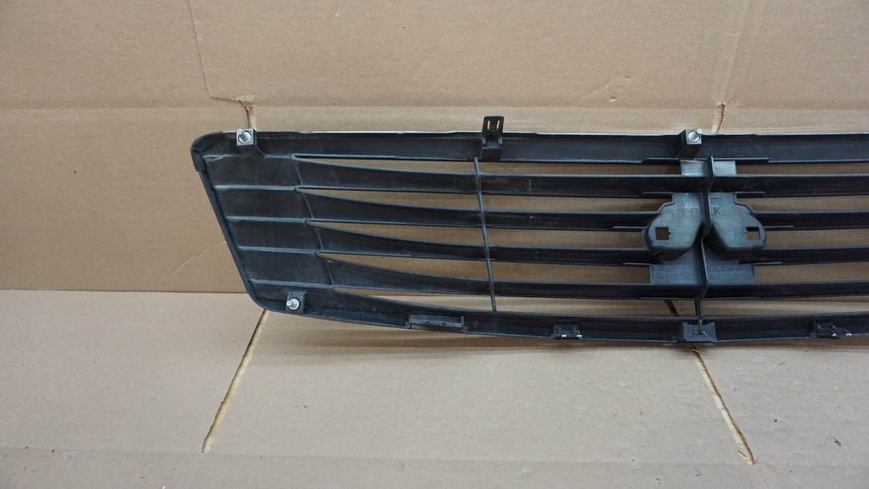 2007-2009 INFINITI G35 G37 FRONT BUMPER COVER GRILL GRILL SEDAN OEM 07 08 09
