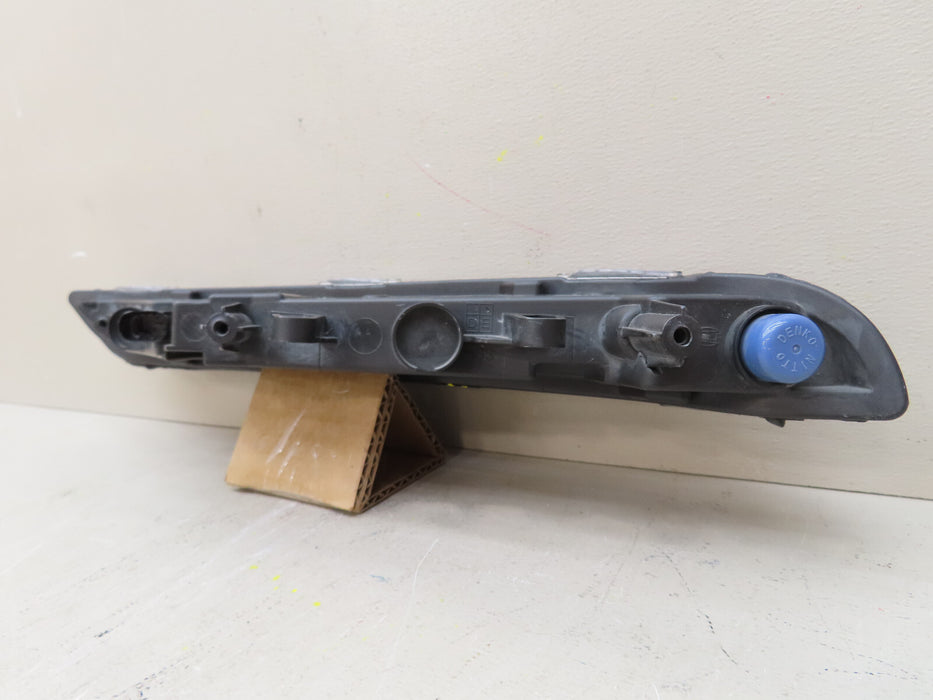 2015-2018 PORSCHE MACAN 95B FRONT RIGHT PASSENGER TURN SIGNAL OEM 95B941182A