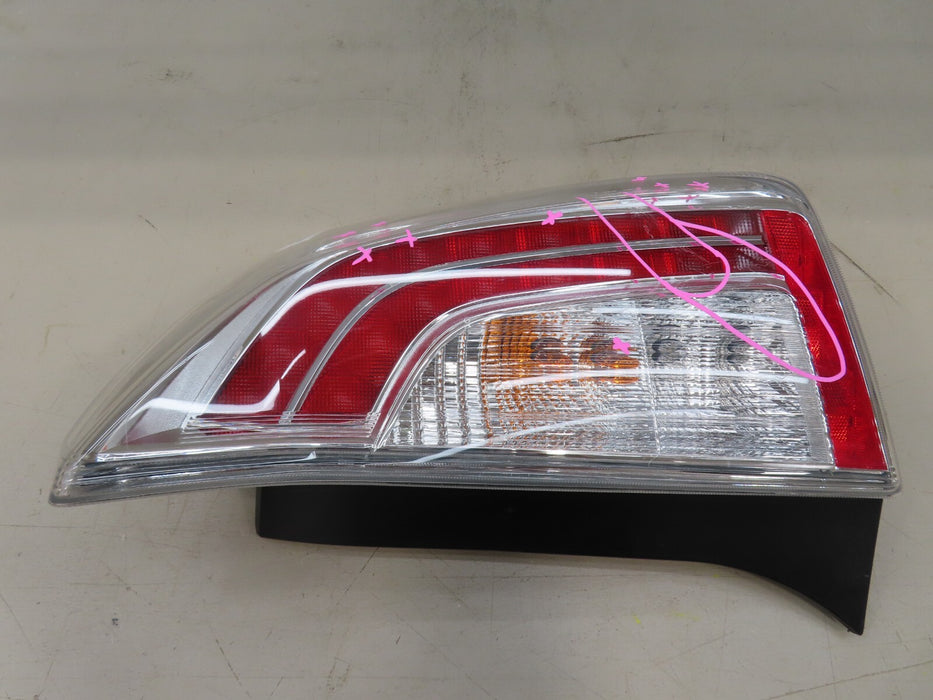 2012-2015 TOYOTA PRIUS REAR RIGHT PASSENGER SIDE TAIL LIGHT LAMP OEM