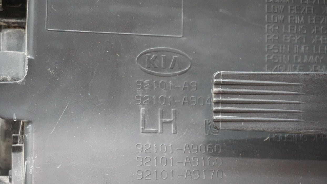 2015-2018 KIA SEDONA FRONT LEFT DRIVER SIDE HALOGEN W / LED HEADLIGHT OEM