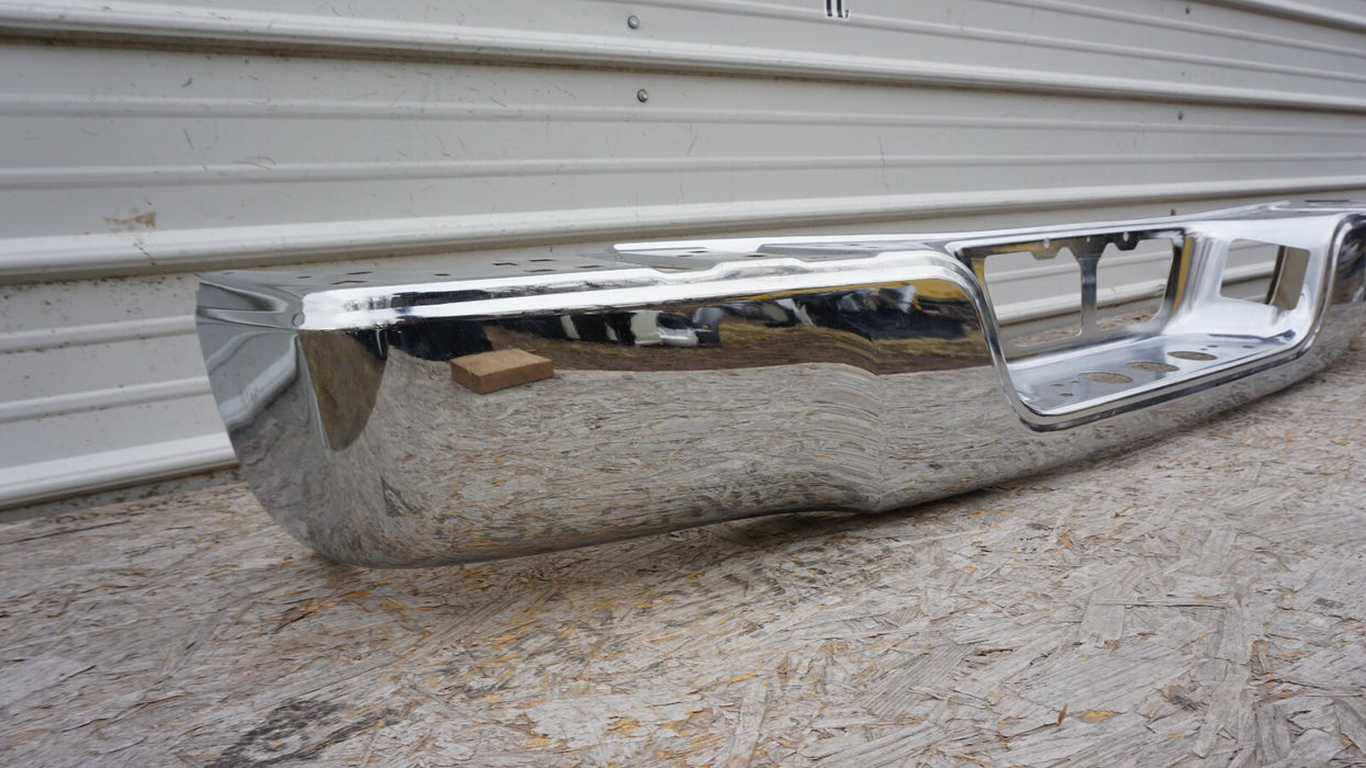 2007-2013 TOYOTA TUNDRA REAR BUMPER FACE BAR WITHOUT TOW PACKAGE OEM