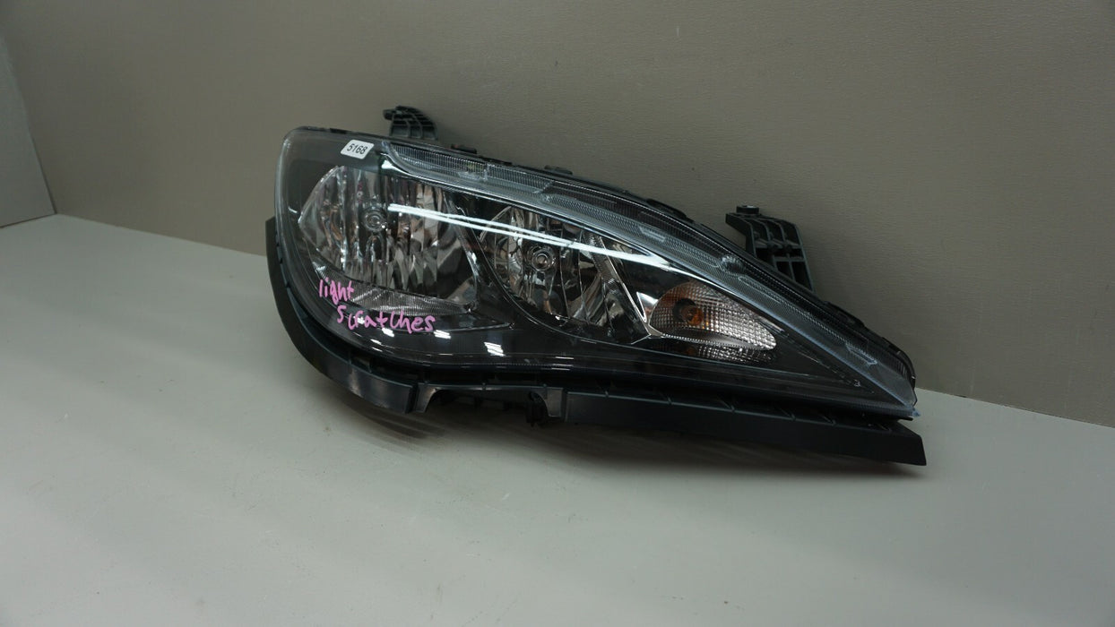 2017-2020 CHRYSLER PACIFICA FRONT RIGHT PASSENGER RH HEADLIGHT LAMP HALOGEN OEM