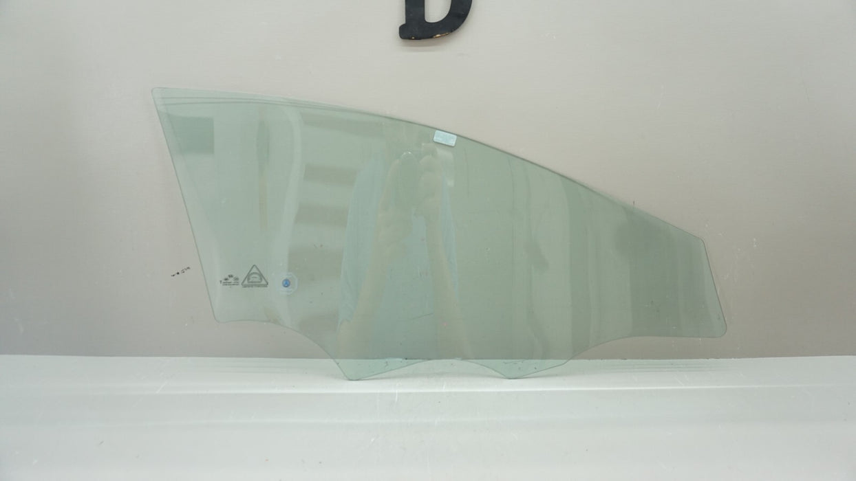 2009-2013 HYUNDAI ELANTRA GLS SEDAN FRONT LEFT DRIVER SIDE DOOR WINDOW GLASS OEM