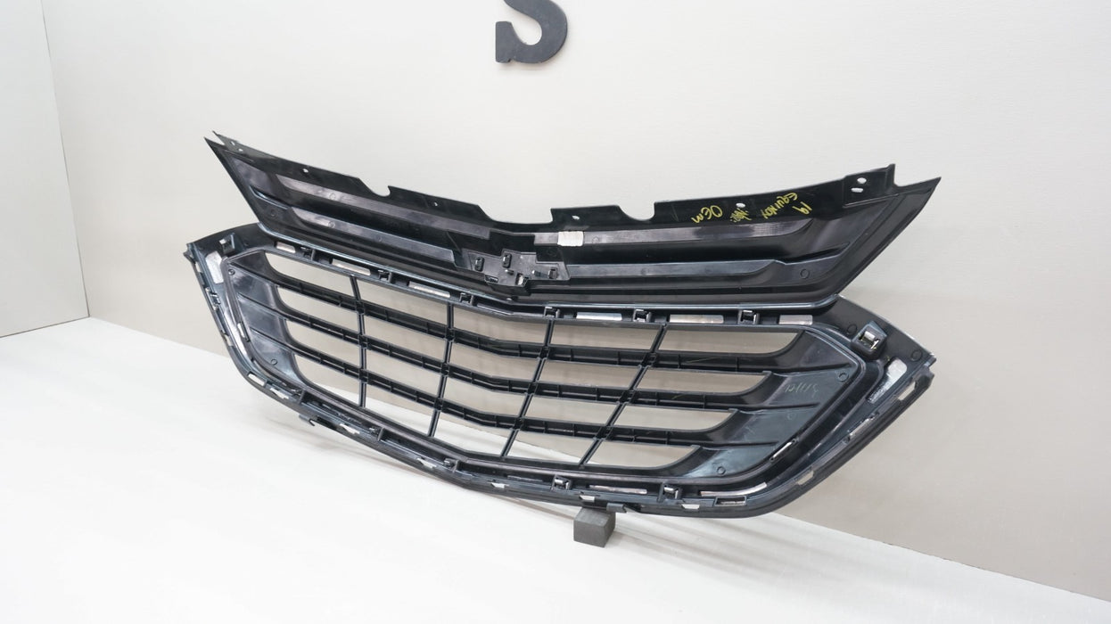 2018-2021 CHEVROLET EQUINOX FRONT BUMPER RADIATOR GRILLE OEM 84150748