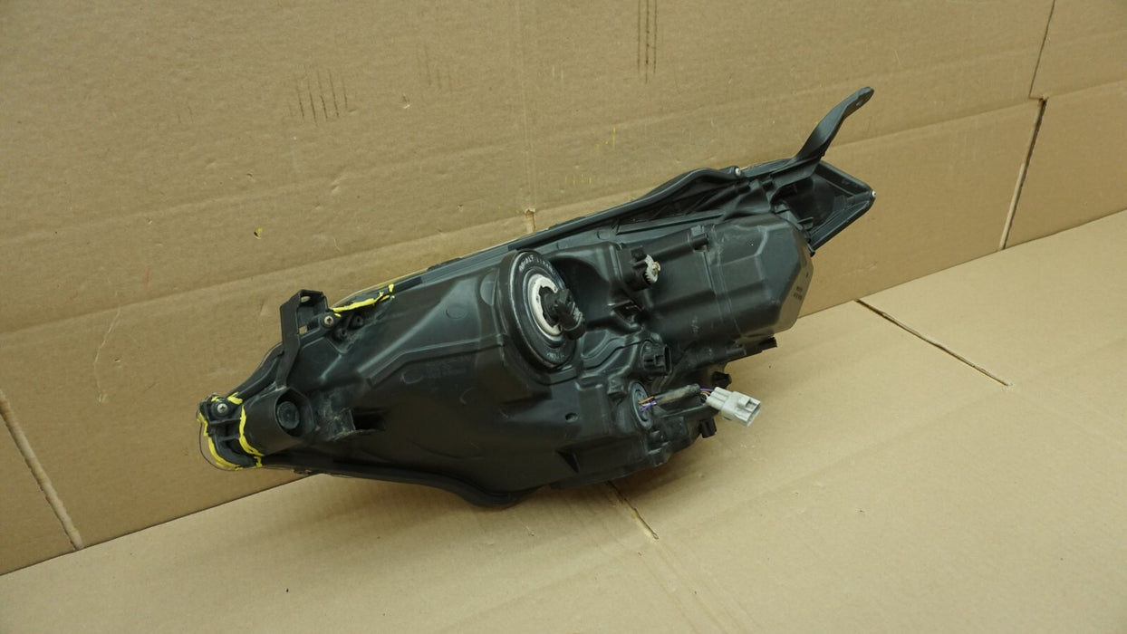 2014-2016 TOYOTA COROLLA FRONT RIGHT PASSENGER SIDE HEADLIGHT HALOGEN OEM 947449