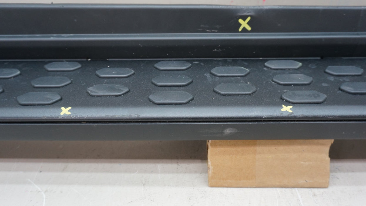 2021-2025 JEEP GRAND CHEROKEE LEFT DRIVER SIDE RUNNING BOARD STEP OEM