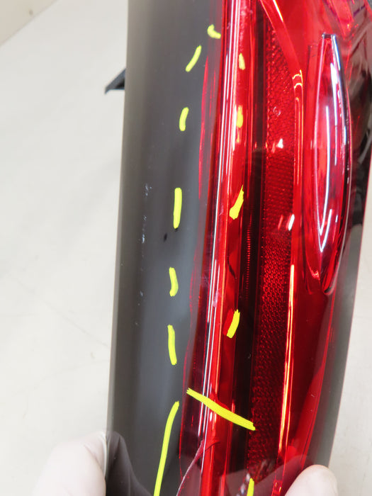 2020-2022 TOYOTA HIGHLANDER RIGHT DRIVER SIDE TAIL LIGHT LAMP LED OUTER OEM