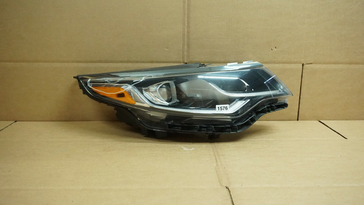 2019-2020 KIA OPTIMA FRONT RIGHT PASSENGER SIDE HEADLIGHT OEM