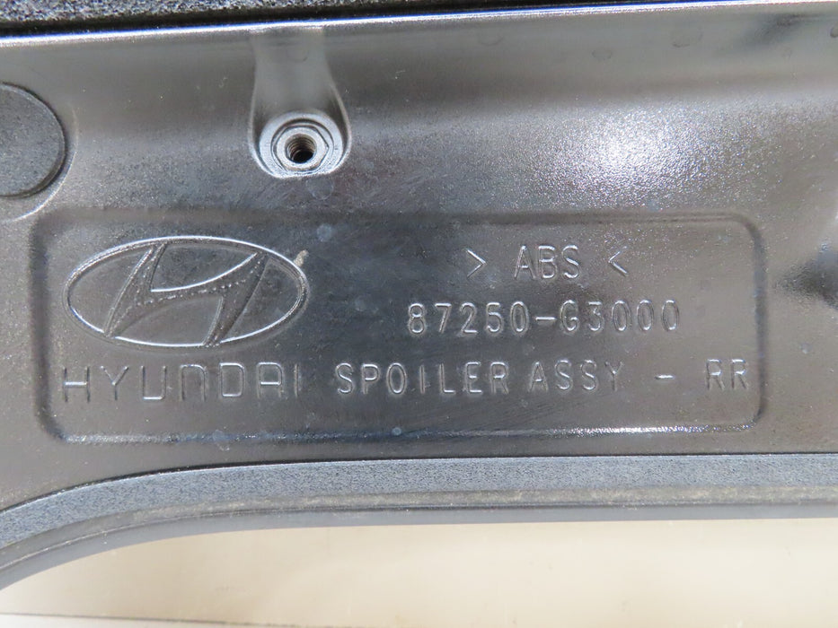 2018-2020 HYUNDAI ELANTRA GT REAR TAILGATE SPOILER W/ 3RD LIGHT OEM 87250-G3000