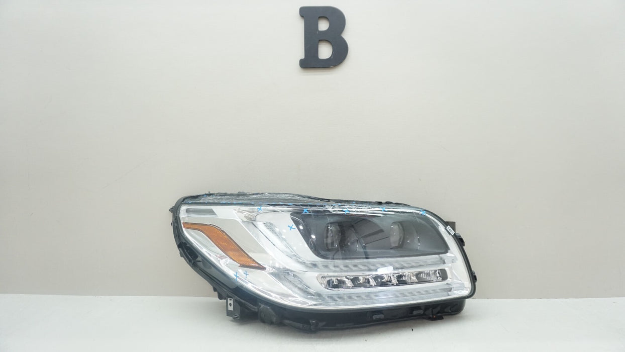 2018-2022 LINCOLN NAVIGATOR FRONT RIGHT PASSENGER SIDE HEADLIGHT OEM JL7B-13E014