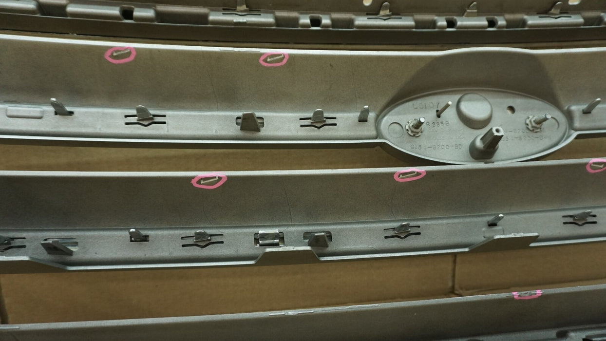 2017-2019 FORD ESCAPE FRONT BUMPER GRILL GRILLE OEM GJ54-8200-DAW 17 18 19