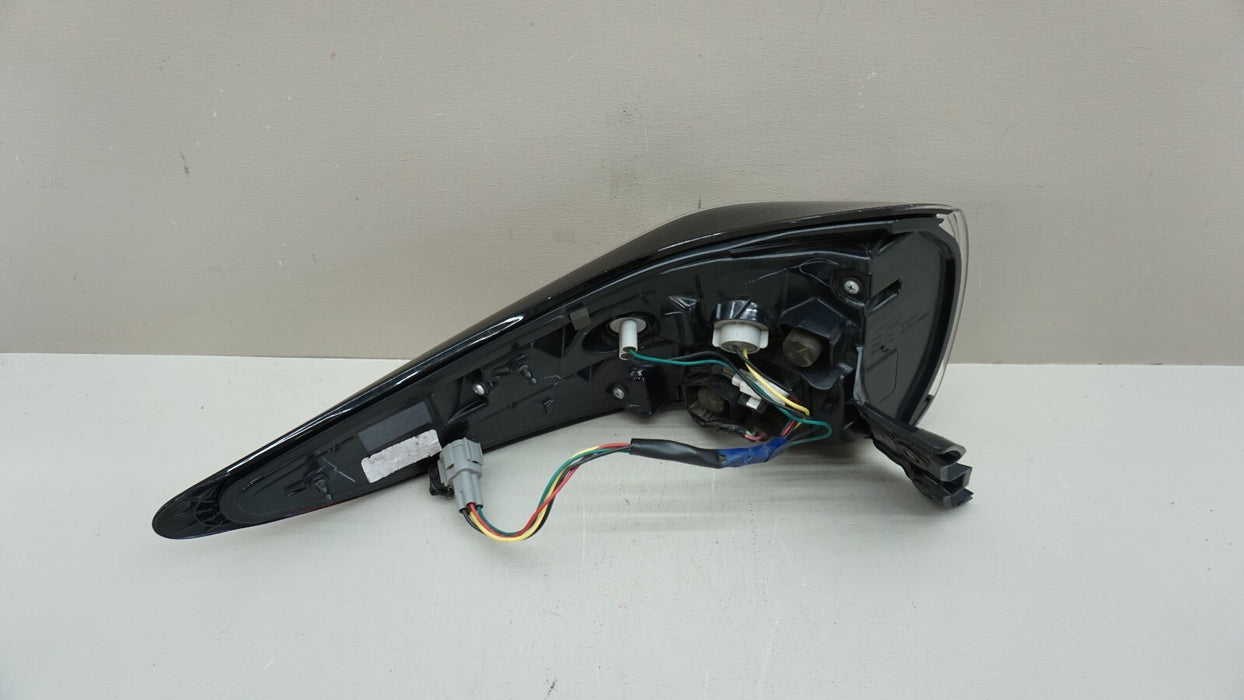 2015-2018 NISSAN MURANO REAR RH RIGHT PASSENGER SIDE TAIL LIGHT OEM