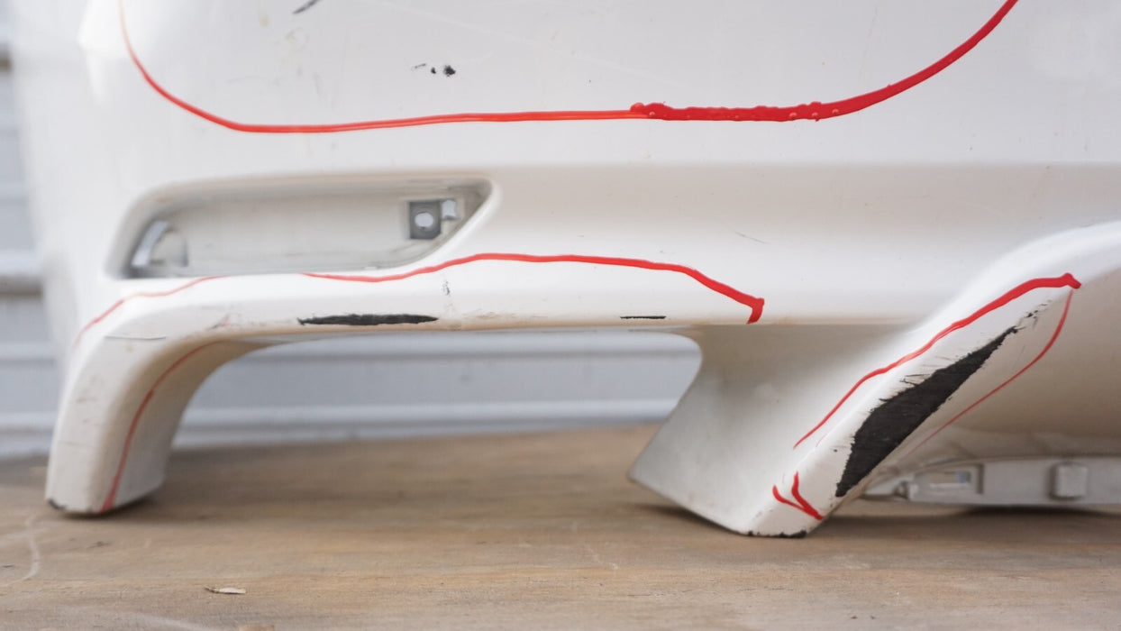2018-2020 TOYOTA CAMRY SE/XSE/HYBRIB SE REAR BUMPER COVER 52159-06B50 OEM