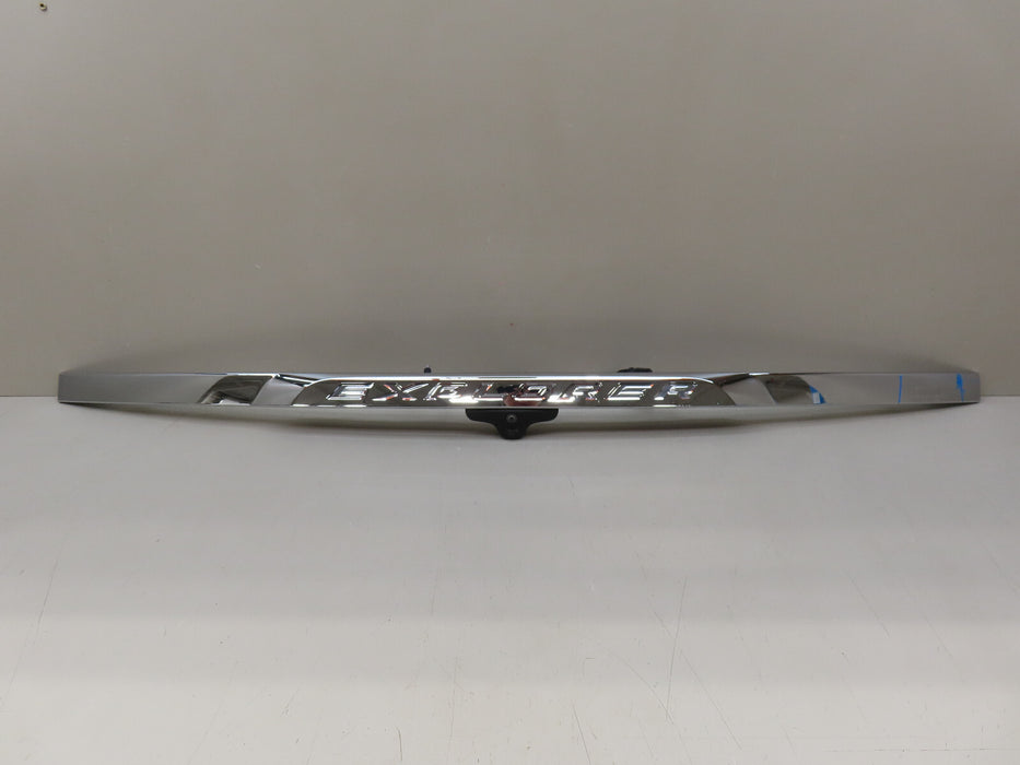 2016-2019 FORD EXPLORER REAR LIFT GATE CHROME TRIM MOLDING OEM