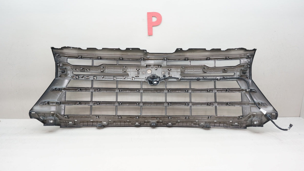 2024-2025 CHEVROLET SILVERADO 2500 3500 HD FRONT BUMPER GRILLE OEM