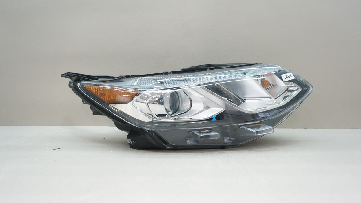2016-2019 CHEVROLET VOLT FRONT RIGHT SIDE HALOGEN HEADLIGHT OEM 84127386