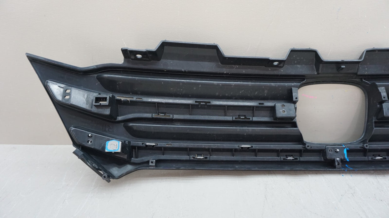 2016-2018 HONDA PILOT FRONT UPPER RADIATOR GRILLE 71121-TG7-A0 OEM 16 17 18