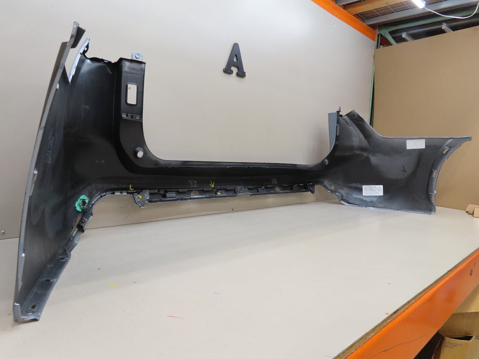 2020 2021 TOYOTA HIGHLANDER REAR BUMPER COVER OEM 52159-0E170