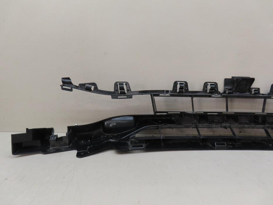 2014-2017 BMW 4 SERIES F32 F33 F36 FRONT AIR INTAKE CENTER INSERT OEM 5111729483