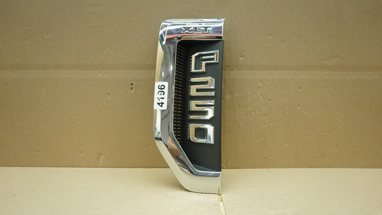 2017-2020 FORD F250 XLT LEFT FRONT FENDER EMBLEM ORNAMENT CHROME OEM 17 18 19 20