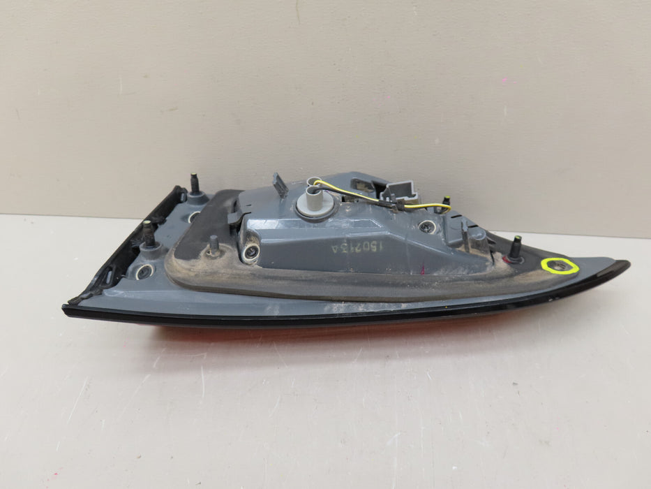 2014-2018 JEEP CHEROKEE REAR LEFT DRIVER SIDE TAIL LIGHT INNER OEM 68102920AC