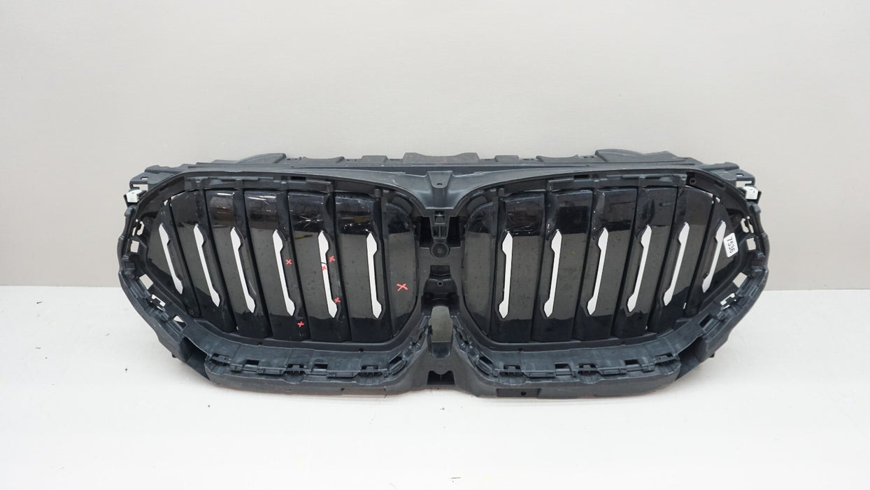 2020-2022 BMW X6 G06 M50I FRONT SHUTTER AIR INLET GRILLE OEM