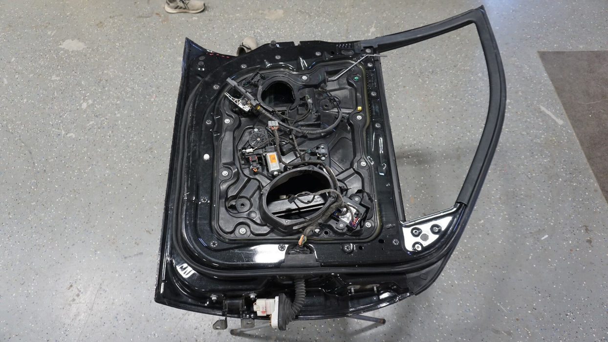 2014-2017 JEEP GRAND CHEROKEE FRONT LEFT DRIVER DOOR SHELL PANEL OEM