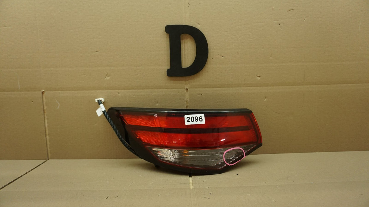 2020-2022 NISSAN SENTRA LEFT DRIVER SIDE TAIL LIGHT HALOGEN OEM 20 21 22