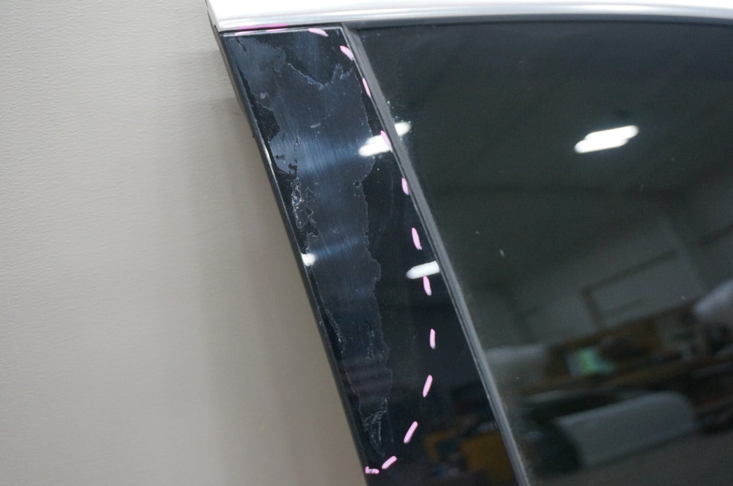 2016-2020 CHEVROLET MALIBU FRONT RIGHT PASSENGER SIDE DOOR PANEL OEM