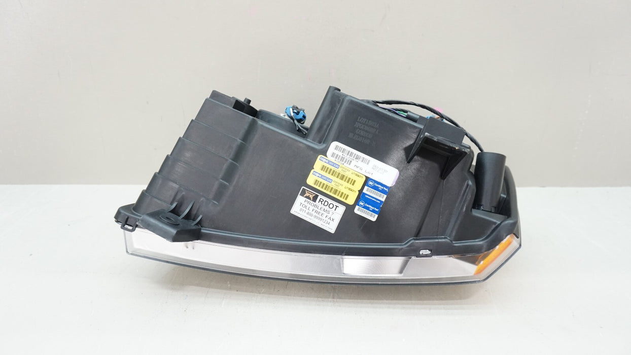 2005-2007 JEEP GRAND CHEROKEE FRONT PASSENGER HEADLIGHT HALOGEN AFTERMARKET