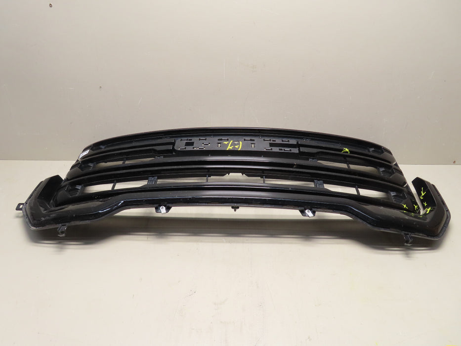 2020-2023 GMC ACADIA FRONT UPPER GRILLE GRILL W/CAMERA OEM P#84849520