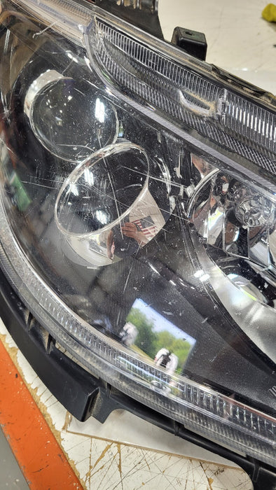 2017 2018 2019 2020 CHRYSLER PACIFICA RIGHT XENON HID HEADLIGHT LAMP OEM