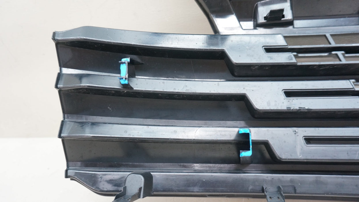 2025 NISSAN KICKS FRONT BUMPER RADIATOR GRILLE OEM 623107LG0A