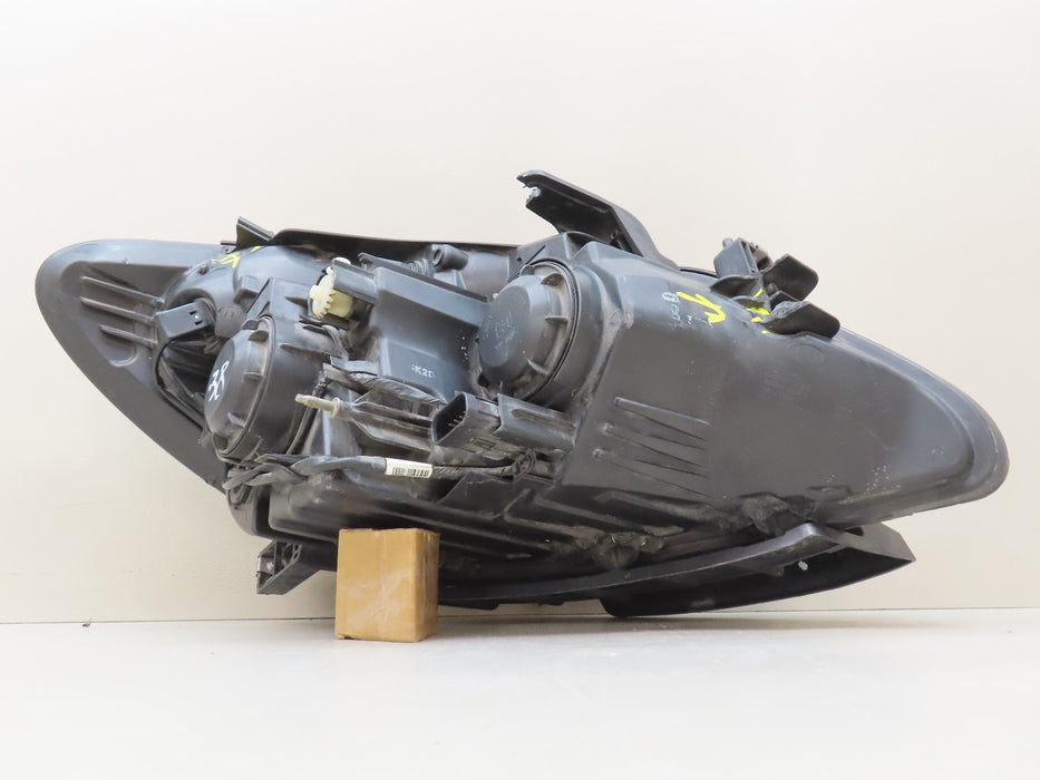 2013-2016 BUICK ENCORE LEFT DRIVER SIDE HEADLIGHT OEM 9370