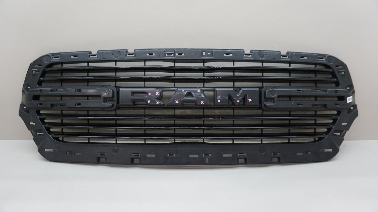 2019-2023 RAM 1500 FRONT UPPER MAIN GRILLE 6BT01TRMAF OEM 19 20 21 22 23