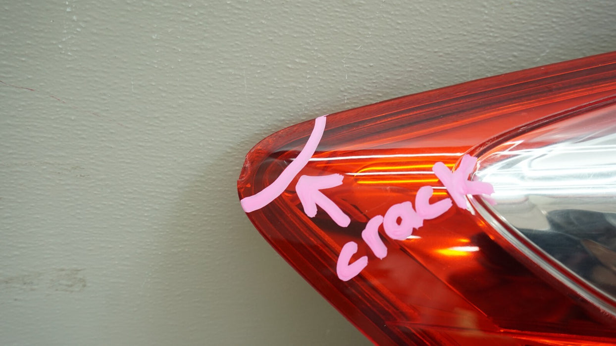 2013-2015 HONDA ACCORD 4DR SEDAN REAR LEFT DRIVER SIDE OUTER TAIL LIGHT LAMP OEM
