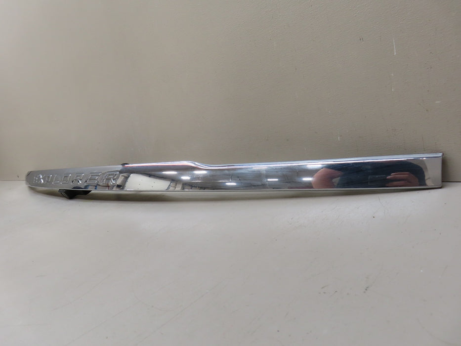 2011-2015 FORD EXPLORER REAR LIFT GATE CHROME TRIM MOLDING OEM
