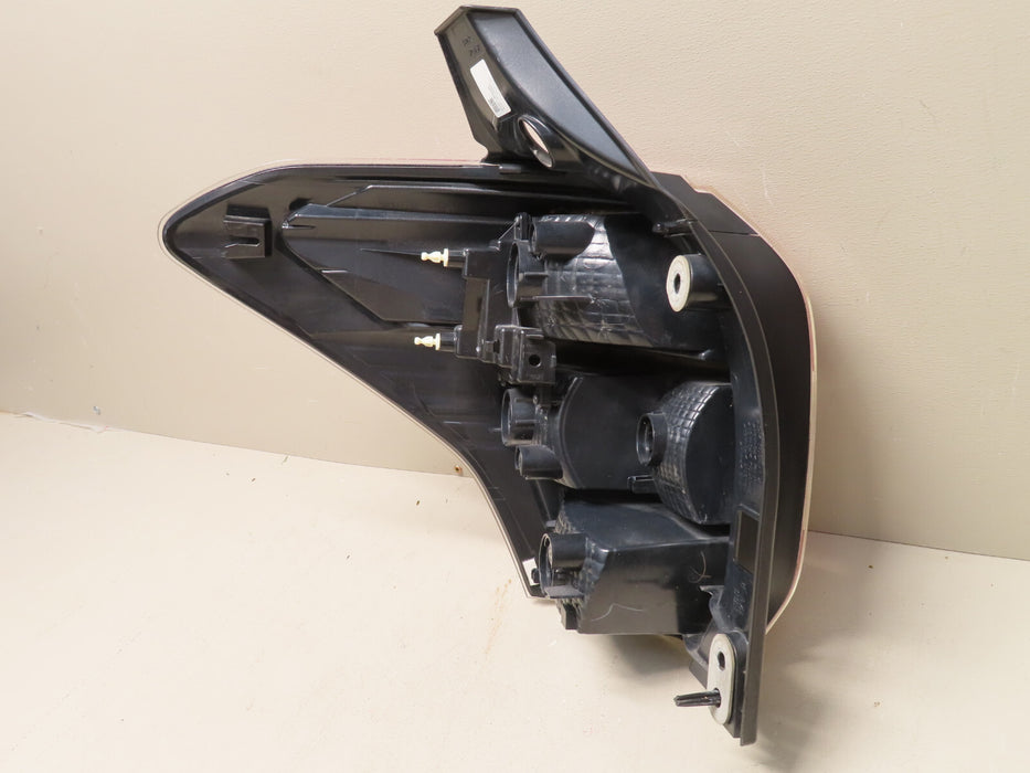 2014-2016 Subaru Forester Passenger Right Side Tail Light Taillight LAMP Oem