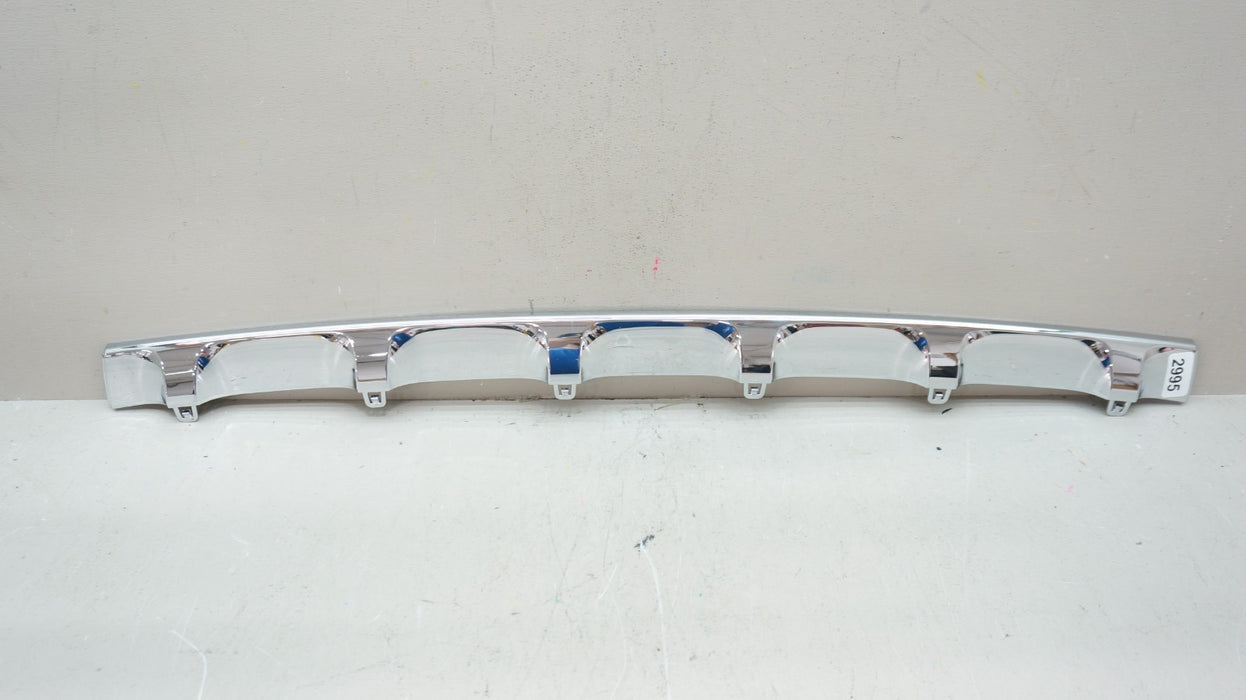 2022-2025 JEEP GRAND CHEROKEE CENTER GRILLE CHROME MOLDING 6YX34LS1AB OEM